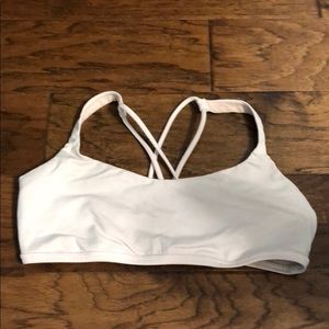 Lululemon Free to Be Bra